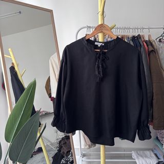 (Category: ) located in . Submitted by hanis_store (Listing ID 1434332952, Image 1). Description: .