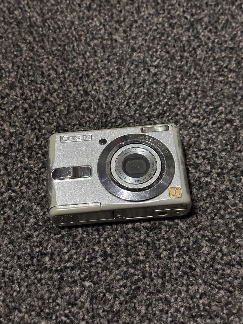 Lumix DMC LS60 Compact Digicam (Category: Cameras) located in Bulacan. Submitted by thriftstarph (Listing ID 1434326273, Image 1). Description: PLEASE READ THE DESCRIPTION BELOW‼️ Lumix Digital Camera Working but broken display Double AA+ Battery (Not included) .