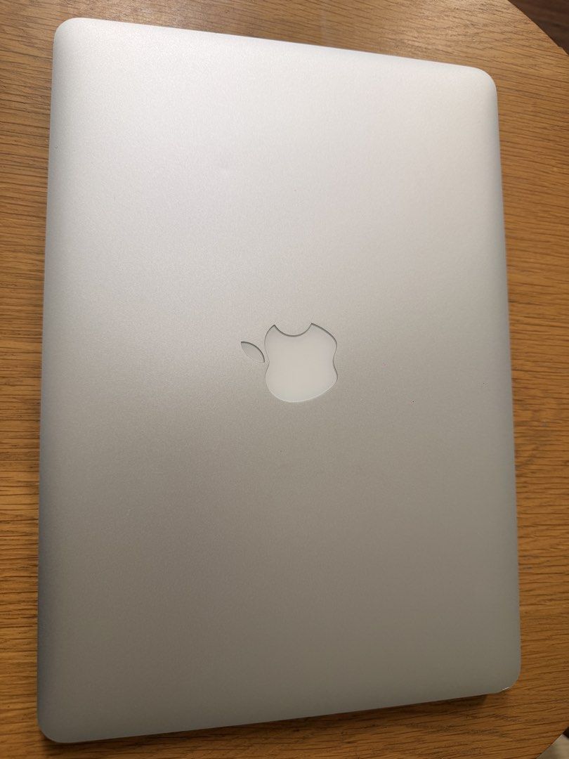 MacBook Air 2017 256gb (Category: Laptops & Notebooks) located in Tanauan. Submitted by stefny30 (Listing ID 1434192215, Image 2). Description: - Silver MacBook Air laptop - Screen displays login screen - Includes charging port - Minor cosmetic imperfections: small dent on top cover and wear on a corner - Charger included.
