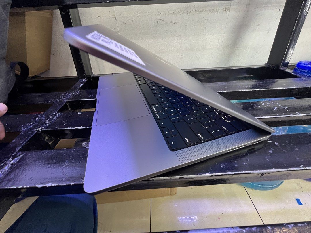 MacBook Pro 14-inch M3 2023 (Category: Laptops & Notebooks) located in Manila. Submitted by vaniextura (Listing ID 1434354173, Image 3). Description: - MacBook Pro 14-inch - M3 chip - 8GB unified memory - 1TB SSD storage - Silver space gray - Includes original charger - macOS Tahoe - Good working condition - Clear screen and fully functional keyboard.