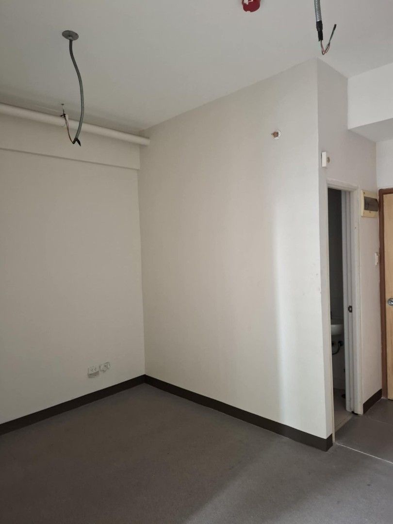 malate bayarea suites (Category: Apartments & Condos) located in Del Monte. Submitted by zenzen29 (Listing ID 1434256795, Image 3). Description: bay area suite 1 bedroom bare unit. 26.52 sqm selling 3.4m.