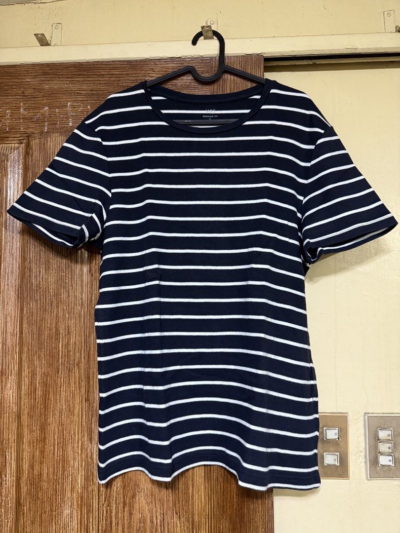 Marks and spencer stripe shirt (Category: Tshirts & Polo Shirts ) located in Makati City. Submitted by jcfernandez (Listing ID 1434209894, Image 1). Description: Medium 350 Makati.