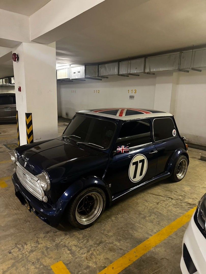 MINI COPER ANTIK (Category: Vintage Collectibles) located in Gelang Patah. Submitted by quickcat.6c4f74 (Listing ID 1434186708, Image 1). Description: enjin cun Aircon ada dah dicantikkan berminat boleh wasap saya 0142770264.