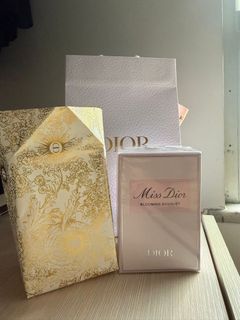 （分類：）位於 。 由 kitkit94 提交（商品編號 1434274865，圖片 1）。簡介： 。