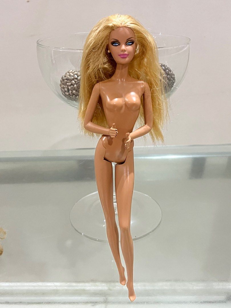 Model Muse Barbie Lot ✨ READ (Category: Kids Toys) located in Davao. Submitted by riccirici (Listing ID 1434130848, Image 2). Description: Model Muse Barbie Lot Nude Dolls Only Price New Price 22,800 php (now) 1. Top Model Resort Barbie 2007 Condition Face - 10/10 w earrings Hair - Invisible cut at front hairline Ponytail hair marks Body - Clean body, no stains Joints - Waist/Legs joints, 8/10 Nails - 10/10 Price 4,500 php 2. Rose Splendor Barbie