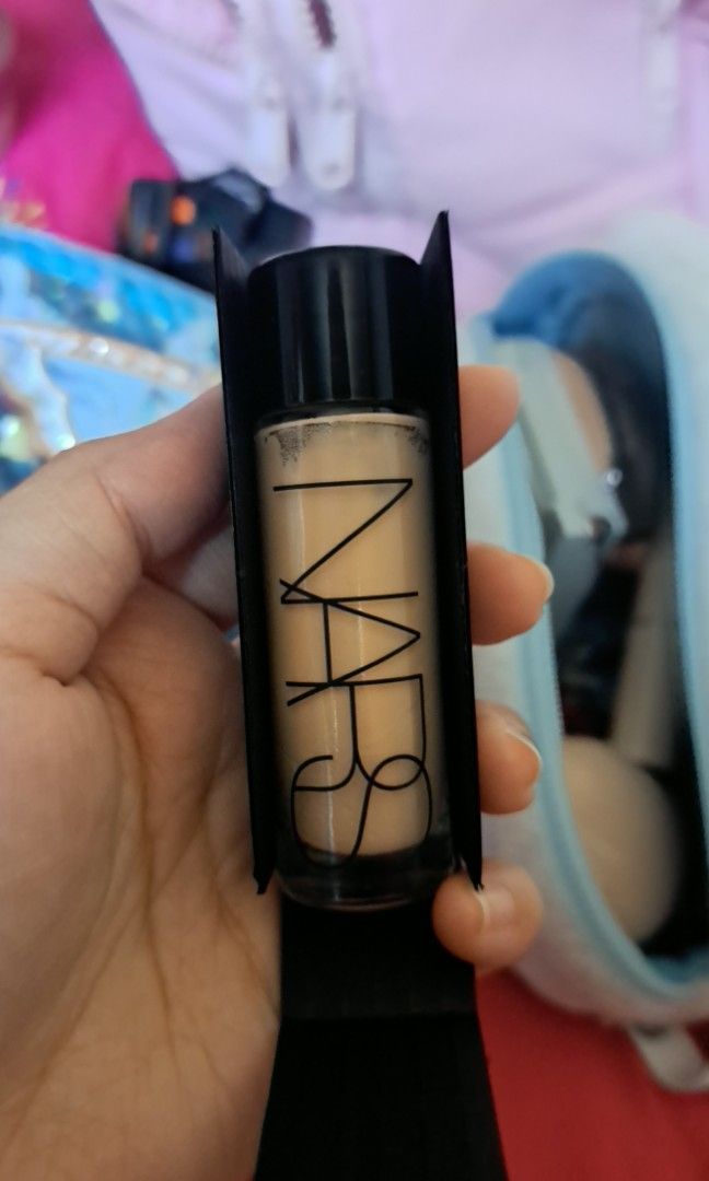 Nars Light Reflecting Foundation mini 10ml (Category: Makeup) located in Bacoor. Submitted by Exedriae (Listing ID 1434250270, Image 1). Description: 400 last price na po from 550 - 100% Authentic - Mini 10ml - Shade: Mont Blanc -95% left (only did a full face swatch) rfs: not my shade, too light on me :< mod: jnt or lalamove only meet up: sm bacoor.