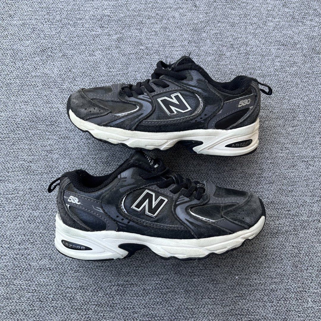 New Balance 530 | White Black (Category: Babies & Kids Fashion) located in Maramag. Submitted by doy.thrift (Listing ID 1434316379, Image 2). Description: +100sf DM for more details can do vc/vouch for safe transaction.