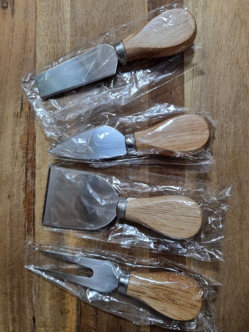 New Cheese Knife Set with Wooden Handles