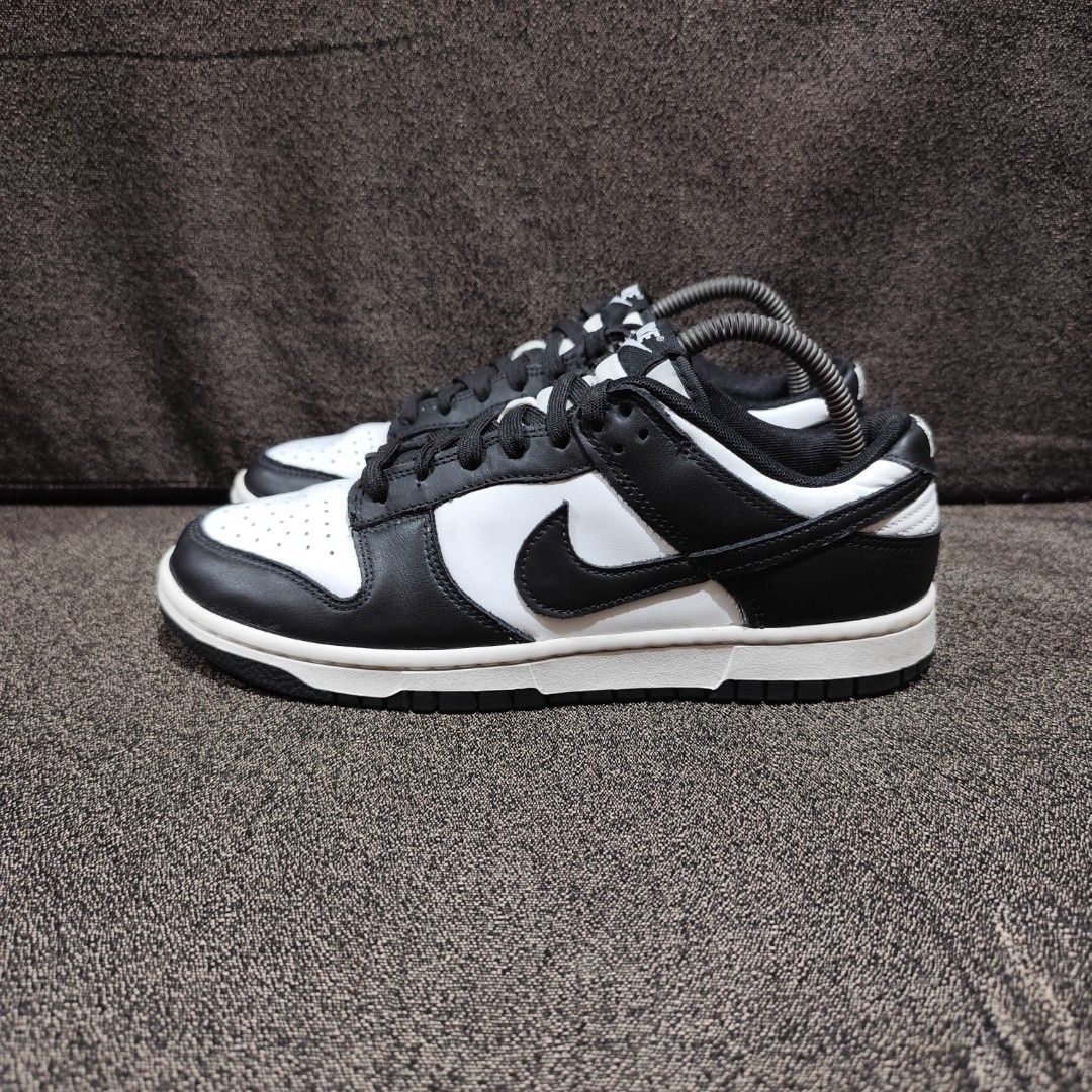 Nike Dunk Low Pnda (8 men) (Category: Sneakers) located in Marikina City. Submitted by frked (Listing ID 1434332128, Image 3). Description: Nike Dunk Low Pnda 8 men Excellent No box 1799+sf.