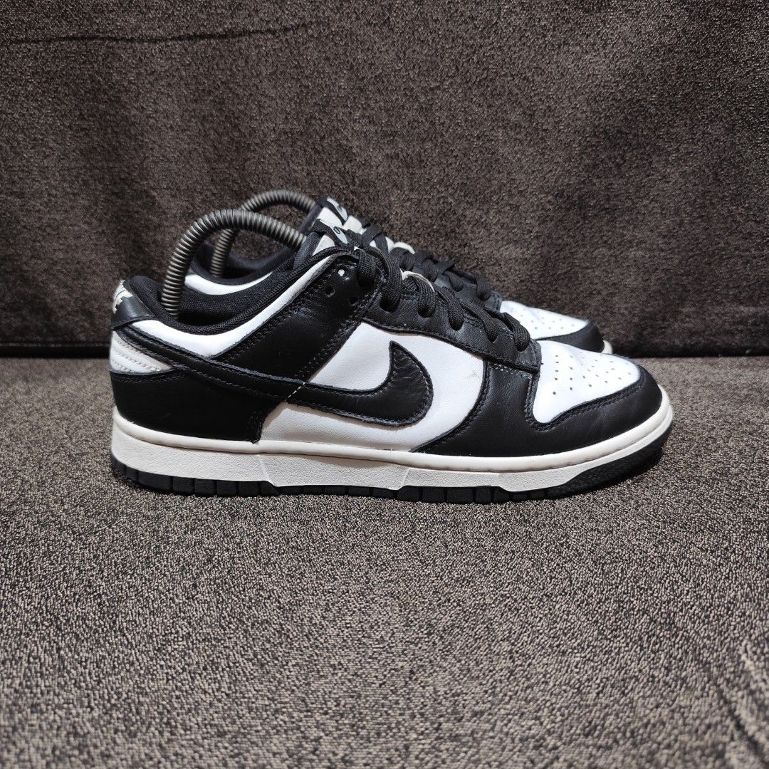 Nike Dunk Low Pnda (8 men) (Category: Sneakers) located in Marikina City. Submitted by frked (Listing ID 1434332128, Image 1). Description: Nike Dunk Low Pnda 8 men Excellent No box 1799+sf.