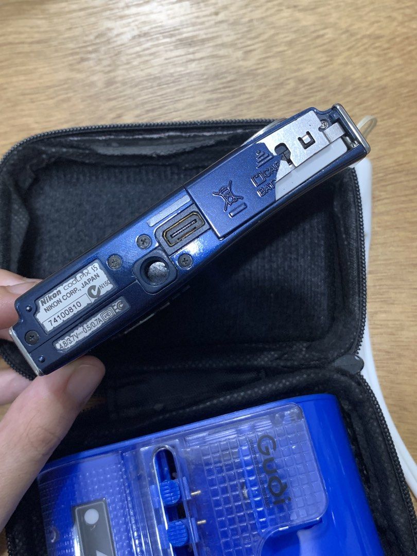 Nikon Coolpix S5 Digital Camera Digicam (Category: Cameras) located in Paranaque City. Submitted by denkjo (Listing ID 1434193588, Image 3). Description: Nikon Coolpix S5 Digicam Inclusion: Camera unit, case, charger, battery and SD card Minor flaw: battery & SD card holder/cover is broken but can be manually opened and closed Sticker residue can be easily cleaned will provide more pictures for sure buyers sample pics posted rfs: need funds for s