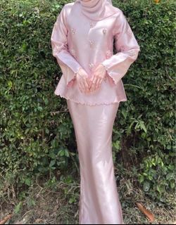 (Category: ) located in . Submitted by therealyass___ (Listing ID 1434263056, Image 1). Description: .