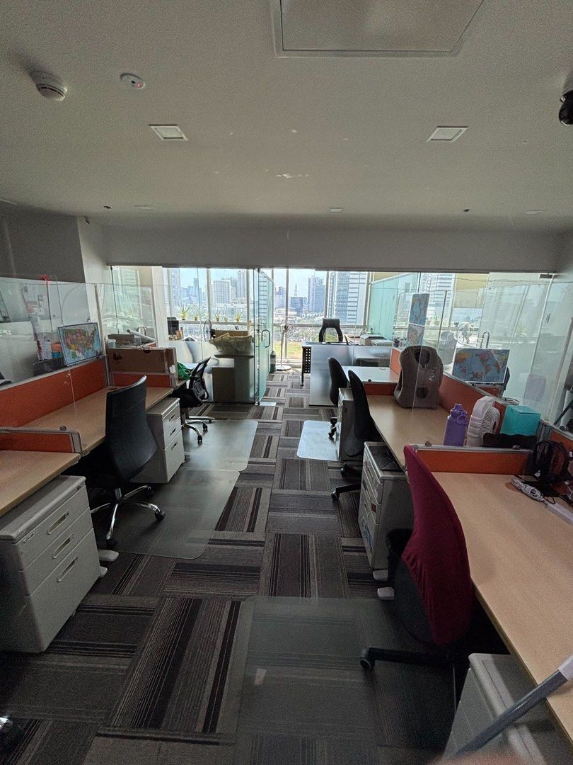 Ortigas Office Unit for Sale (Category: Commercial) located in Pasig City. Submitted by sherill888 (Listing ID 1434280233, Image 2). Description: Office unit for sale One San Miguel Ave Condominium Corner Shaw and One san miguel 155 sm.