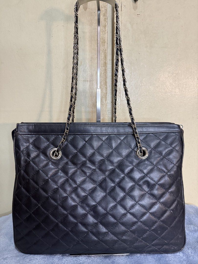 Pie*rre Bal*main Quilted Tote Bag (Category: Luxury Bags & Wallets) located in Caloocan City. Submitted by paterf (Listing ID 1434218688, Image 3). Description: • Black quilted genuine lambskin leather with light gold hardwares • Vintage • Made in France • Size: L • Measurements: 14” L x 3” W x 11” H • Heavy used but still in good condition with signs of wear & storage • K&K zip • Uncoded • Flaws/issues: leather rubs, 1 open piping, dirt marks, t