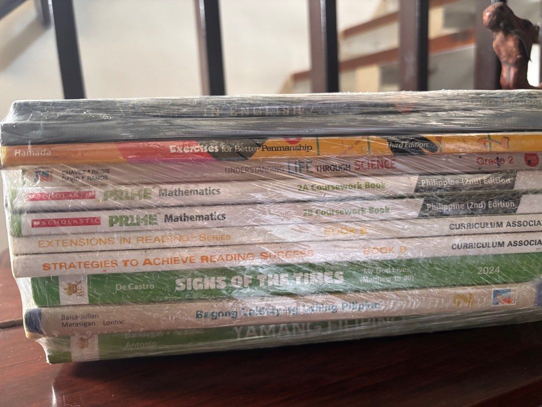 PRELOVED - Grade 2 Textbooks ₱400 EACH (Category: Textbooks) located in Quezon City. Submitted by dearbento.boutique (Listing ID 1434206351, Image 1). Description: Grade 2 Educational Textbooks Books are answered but can be erased. ₱400 EACH.