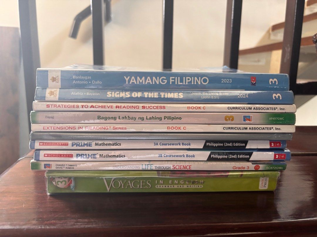 PRELOVED - Grade 3 Textbooks ₱400 EACH (Category: Textbooks) located in Quezon City. Submitted by dearbento.boutique (Listing ID 1434206764, Image 1). Description: Grade 3 Educational Textbooks Books are answered but can be erased. ₱400 EACH.