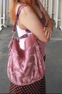 (Category: ) located in . Submitted by missdeeclutterz (Listing ID 1434207323, Image 1). Description: .