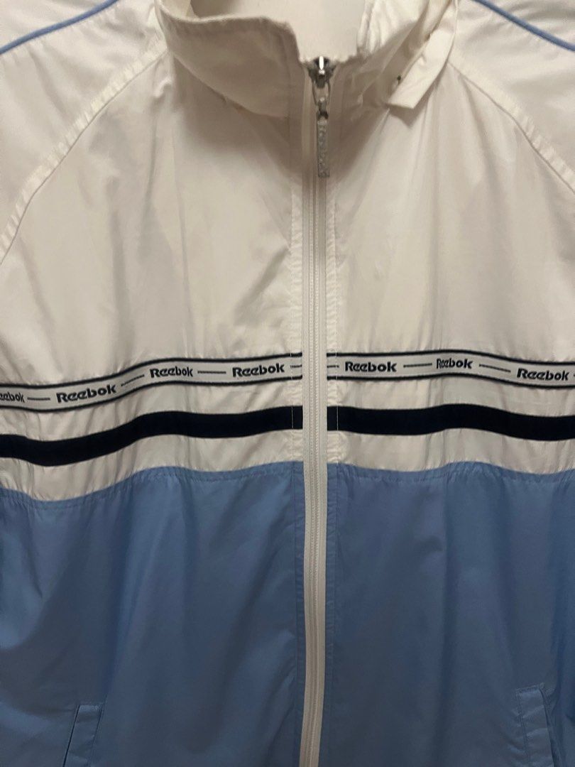 Reebok Windbreaker (Category: Activewear) located in Las Pinas. Submitted by ffinds (Listing ID 1434335590, Image 3). Description: Reebok windbreaker Still good condition Size: Large Shipping via jnt/lalamove Las pinas/Alabang loc decluttering.