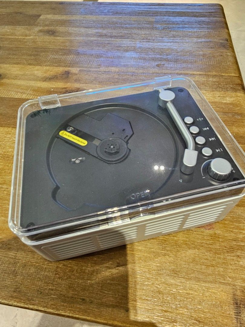 Retro CD Player - Like New