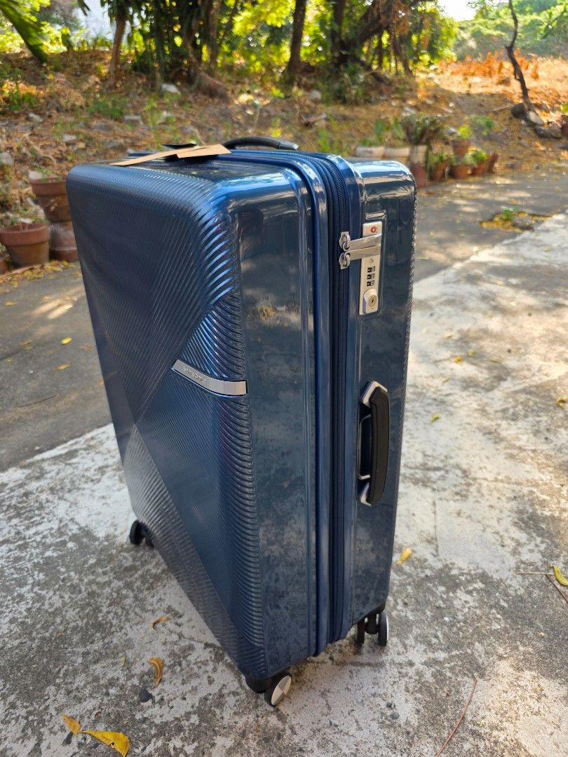 Samsonite Volant 4 Wheel Spinner Luggage - Large - 18,000php (Category: Luggage) located in Caloocan City. Submitted by andrewcruz (Listing ID 1434300289, Image 3). Description: Samsonite Volant Luggage - Large Size Brand New Original 3pcs on Hand On Hand Manila Area.