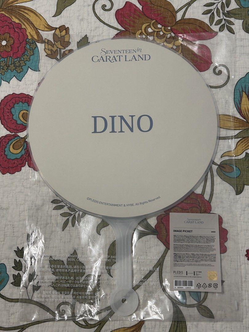 SEVENTEEN: Dino Caratland Picket (Category: K-Wave Merchandise) located in Manila. Submitted by zxcvbnmsof (Listing ID 1434306271, Image 2). Description: Official SEVENTEEN Dino Caratland Picket Price is negotiable .