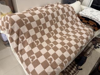 (Category: ) located in . Submitted by burstinto (Listing ID 1434301823, Image 1). Description: .