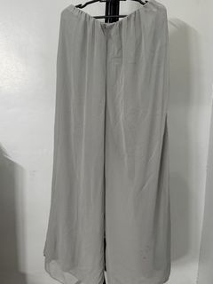 (Category: ) located in . Submitted by shopsofiascloset (Listing ID 1434285407, Image 1). Description: .