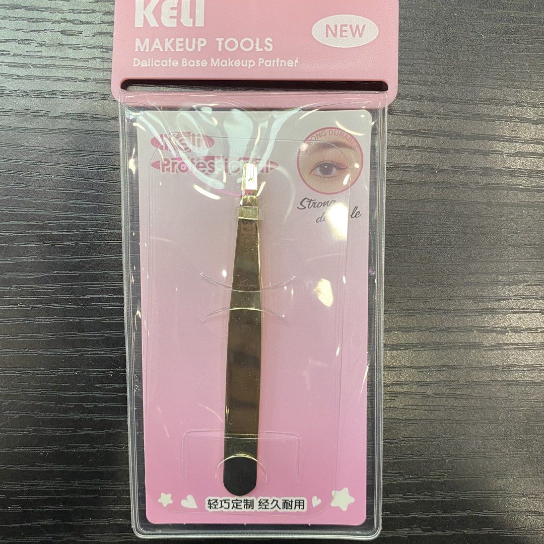 TM1680 Gold Flat Tip Tweezer (Category: Makeup) located in Paranaque City. Submitted by gladkingphilippines (Listing ID 1434197861, Image 1). Description: .
