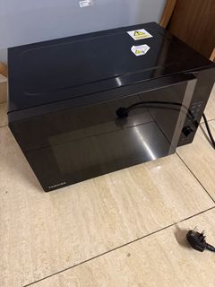 (Category: ) located in . Submitted by 999999h (Listing ID 1434330850, Image 1). Description: .