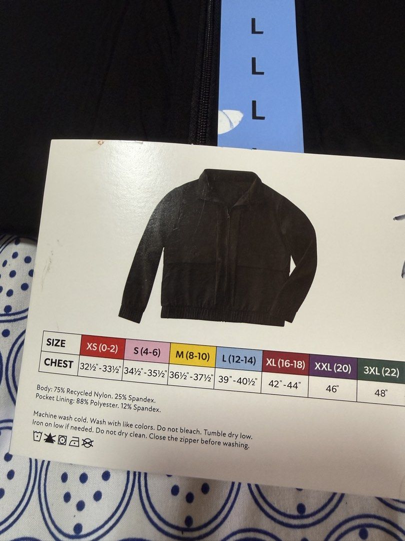 Travel jacket (Category: Coats, Jackets and Outerwear) located in Cavite. Submitted by moriah.17 (Listing ID 1434183432, Image 2). Description: .