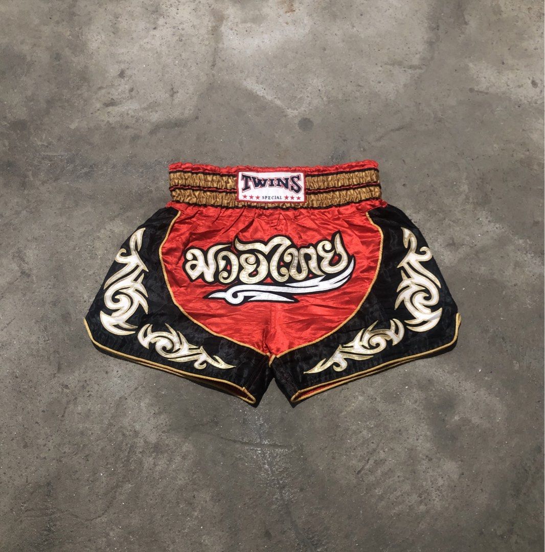 Twins Special Muay Thai Shorts (Category: Shorts) located in Pandi. Submitted by 28hundreds (Listing ID 1434205446, Image 1). Description: Twins Special Muay Thai Shorts W 28-34 • L 15 • H 12 excellent condition, adjustable waist see detailed pics to appreciate the piece thank you. - 880 +sf bulacan.