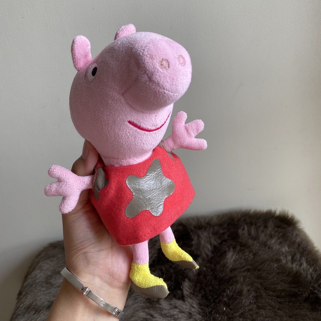 Ty Peppa Pig Muddy Puddles Plush Toy (Category: Plushies & Soft Toys) located in Manila. Submitted by cloudestine (Listing ID 1434331008, Image 1). Description: 🤝🏼 selling for my aunt ⋆˚꩜｡ selling it as is. bought from different stores. check pics carefully. 📸 actual photos are posted. ❔please manage your expectations. mop: gcash mod: pick up/sdd only 🚚 lalamove, grab express, angkas padala 📍mirea residences, pasig city ➜ delivery fee at buy