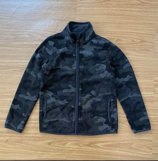 (Category: ) located in . Submitted by man.thriftstore21 (Listing ID 1434285679, Image 1). Description: .