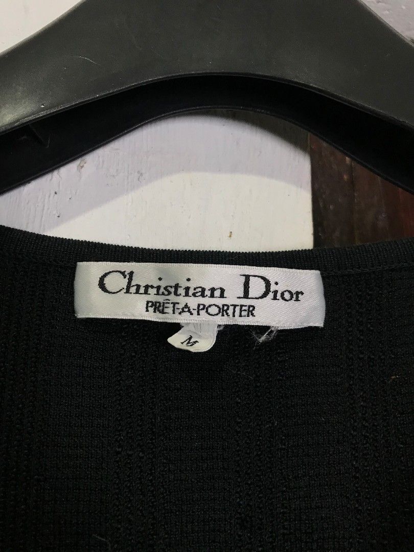 VINTAGE CHRISTIAN DIOR (Category: Luxury Apparel) located in Naga. Submitted by black-market00 (Listing ID 1434333371, Image 2). Description: WIDTH 16 LENGHT 20 NO ISSUE.