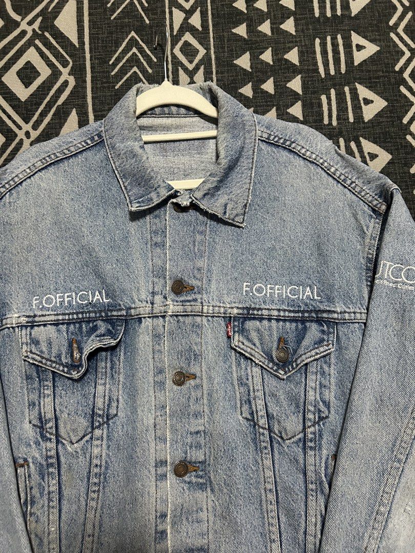 Vintage Levi's Boxy Fit Denim Jacket (Category: Coats, Jackets and Outerwear) located in Dasmarinas. Submitted by zn_upcldtrs (Listing ID 1434227452, Image 2). Description: - 24 W / 25.5 L - SEMI-DISTRESSED - PERFECT BOXY .