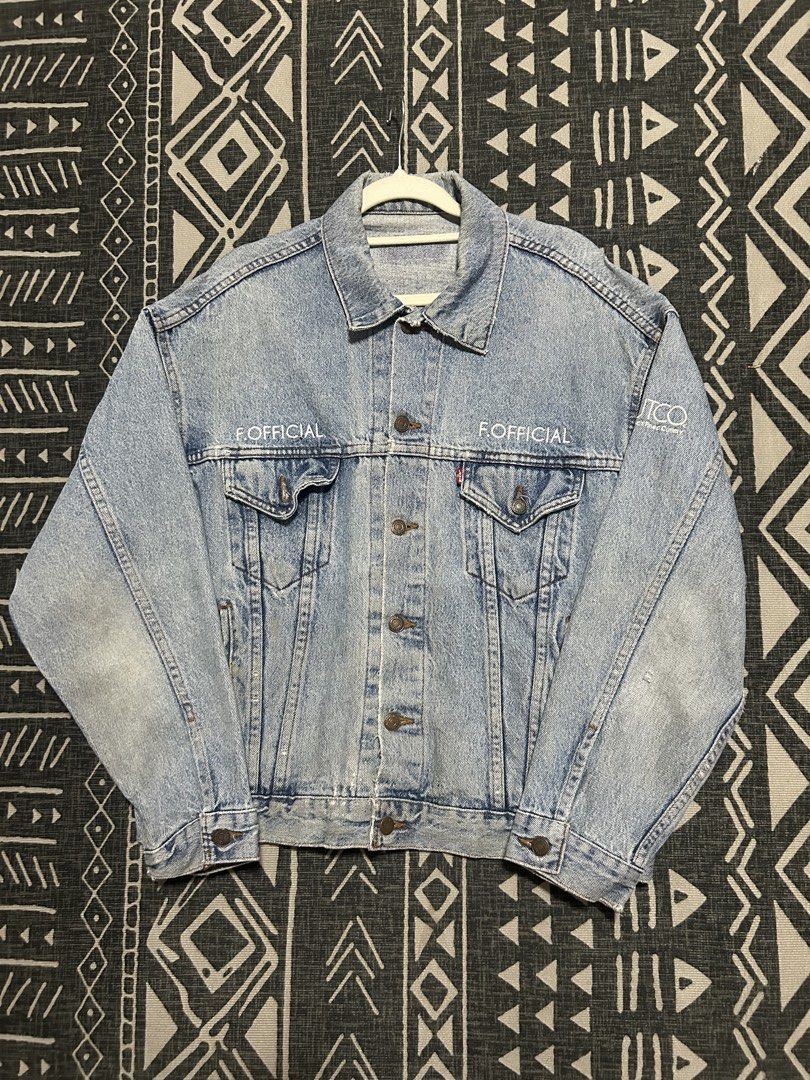 Vintage Levi's Boxy Fit Denim Jacket (Category: Coats, Jackets and Outerwear) located in Dasmarinas. Submitted by zn_upcldtrs (Listing ID 1434227452, Image 1). Description: - 24 W / 25.5 L - SEMI-DISTRESSED - PERFECT BOXY .