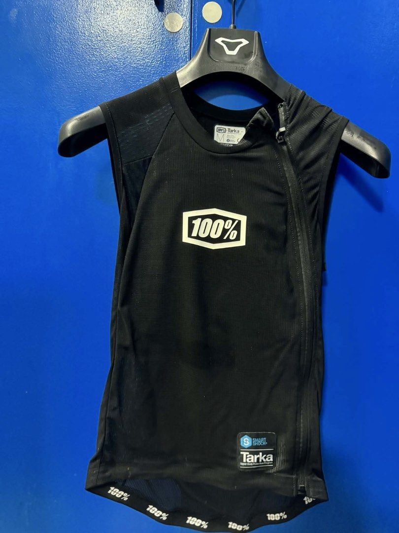 100% Tarka Smart Shock Upper Body Protection Vest (Category: Vests) located in Makati City. Submitted by phyles20 (Listing ID 1434537503, Image 1). Description: - 100% Tarka Vest - Black color - Size: M - Zip closure - Smart Shock technology - Quilted back with blue stitching - Designed for upper body protection - Comfortable fit - Features the 100% logo.
