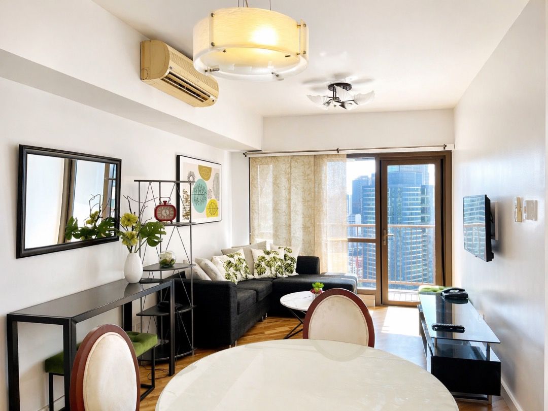 2BR Joya South Tower Rockwell Makati (Category: Apartments & Condos) located in Makati City. Submitted by sassapropertiesph (Listing ID 1434511551, Image 3). Description: 🏡 Joya South Tower Rockwell Makati For Rent - ₱75,000 Inclusive of dues 2BR | 2TB | 80 sqm Parking: 1 Parking Inclusions: Fully Furnished Features: •⁠ Facing Rockwell/Powerplant Mall •⁠ Living room balcony •⁠ Maid’s room with t&b DM for inquiries and viewings Niki +63969 166 46