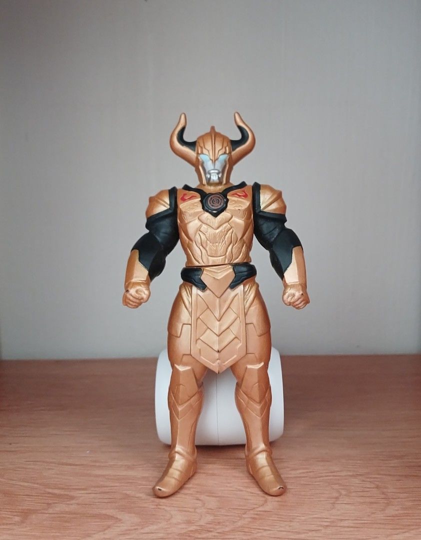 ABSOLUTE DIABOLO - ULTRAMAN FIGURE (Category: Figurines & Statues) located in Villasis. Submitted by aalvar.collection (Listing ID 1434462418, Image 1). Description: Selling Absolute Diabolo - Ultraman Figure for Php120 only. -wyswyg/loose -issue: can't stand alone, need support -soft vinyl, 14cm tall -with markings Mop: Gcash Mod: Meetup, J&T or LBC (COP/COD) My Location: Villasis, Pangasinan Shipping: Open for shipping, Buyers will handle the e