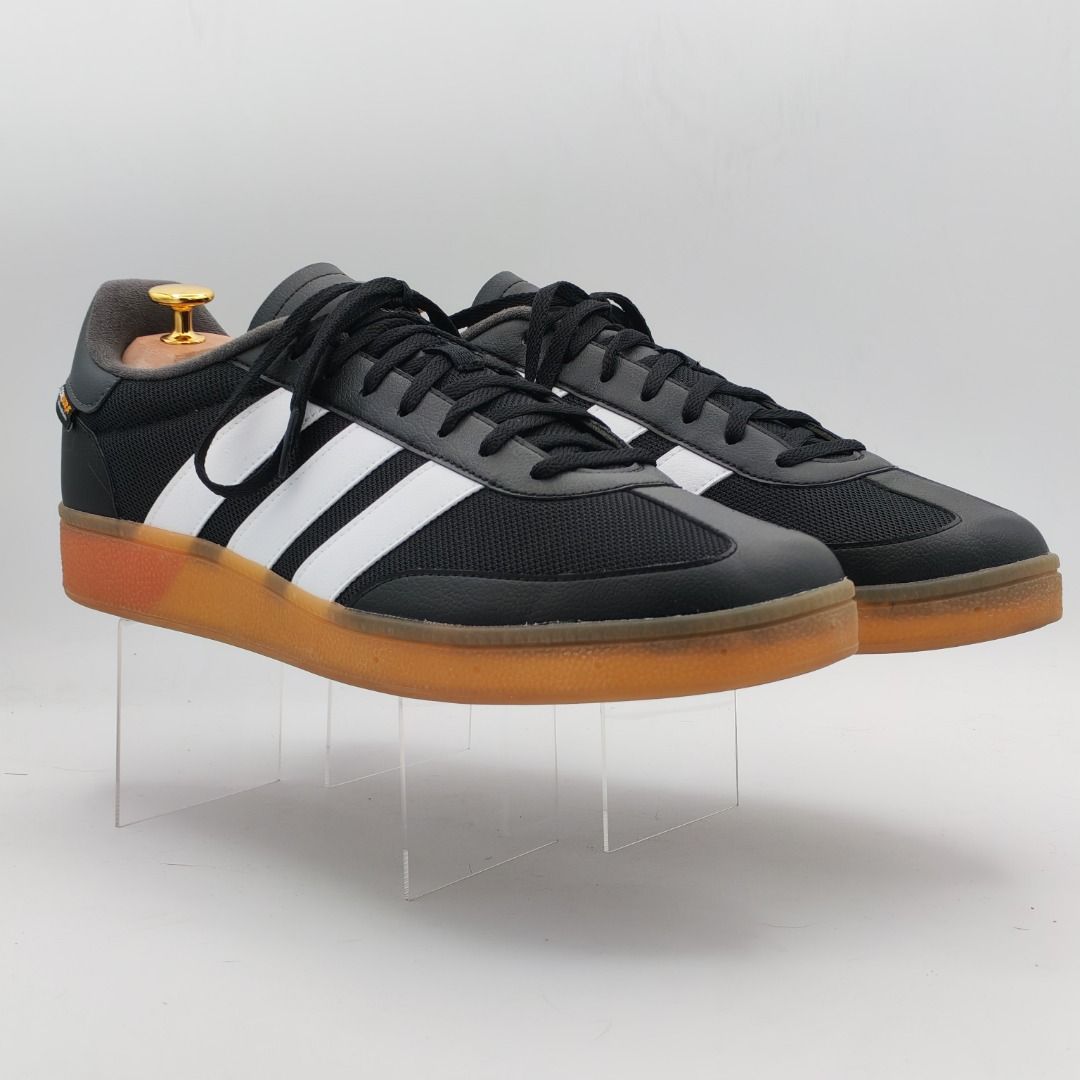 Adidas Training Spezial Sneakers - US 12 D (Category: Sneakers) located in Taguig. Submitted by lukaemanuel (Listing ID 1434464720, Image 3). Description: Adidas Training Spezial Sneakers ---------- 📦 Excellent used condition – only used a few times indoors ❌ Reason for selling: Downsizing footwear collection A clean and versatile pair of adidas Training Spezial sneakers in a classic black and white colorway with gum sole. This pair has that tim