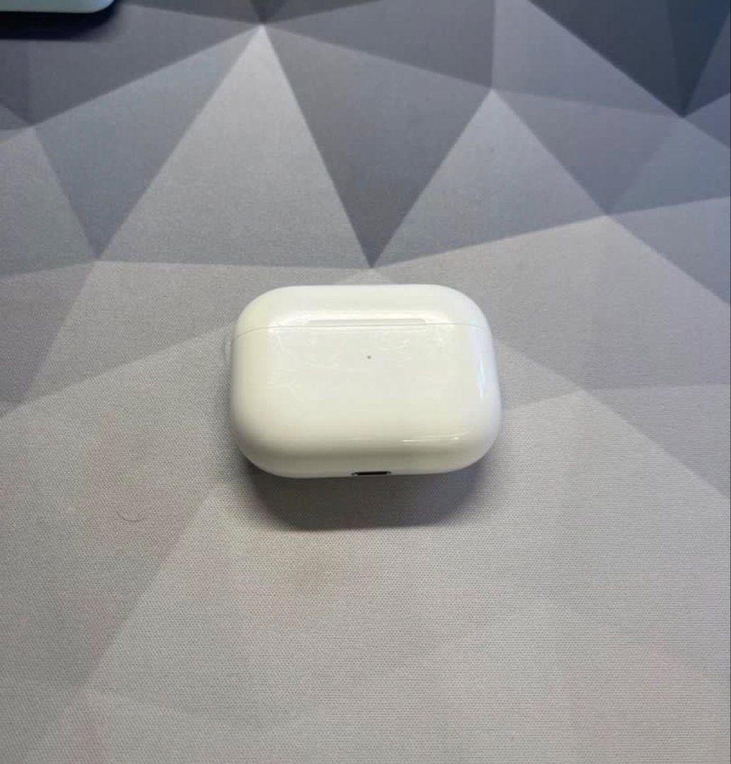 Airpods pro 1438528042222243841
