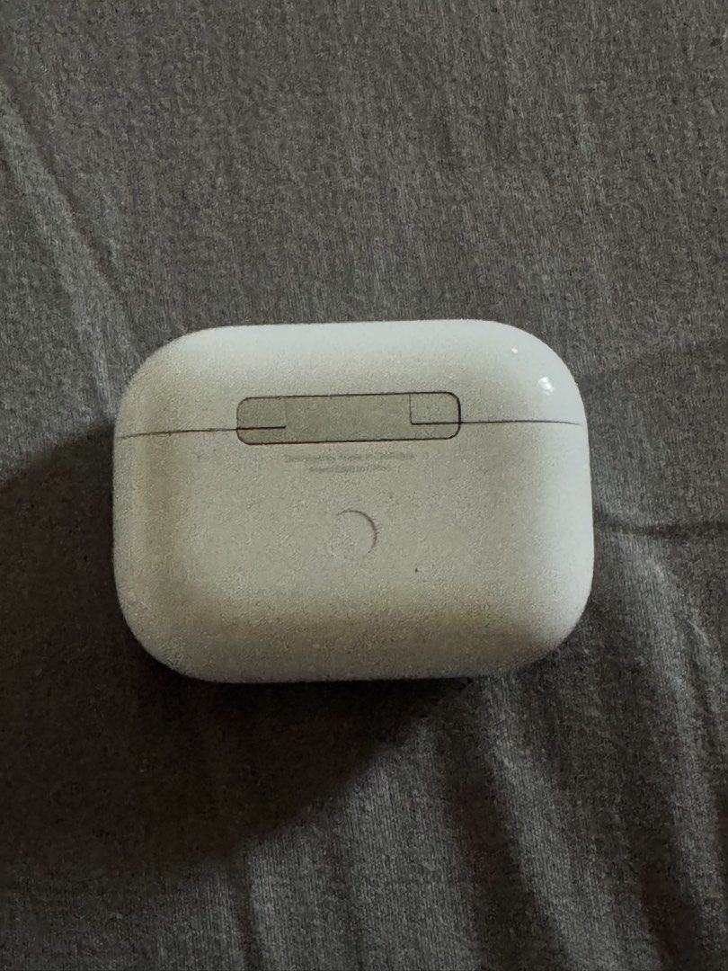 Apple AirPods Pro (Category: Earphones) located in Pasig City. Submitted by ey.on (Listing ID 1434427951, Image 3). Description: Selling AirPods Pro (2 units). Compact, premium sound, with noise cancellation. Ideal for calls, travel, and daily use. ✅ Condition: • 100% working • Used – visible wear sa case (see photos) • Earbuds working perfectly 🔥 Features: • Active Noise Cancellation • Transparency Mode • Spatial audio (if supported) • Seamless