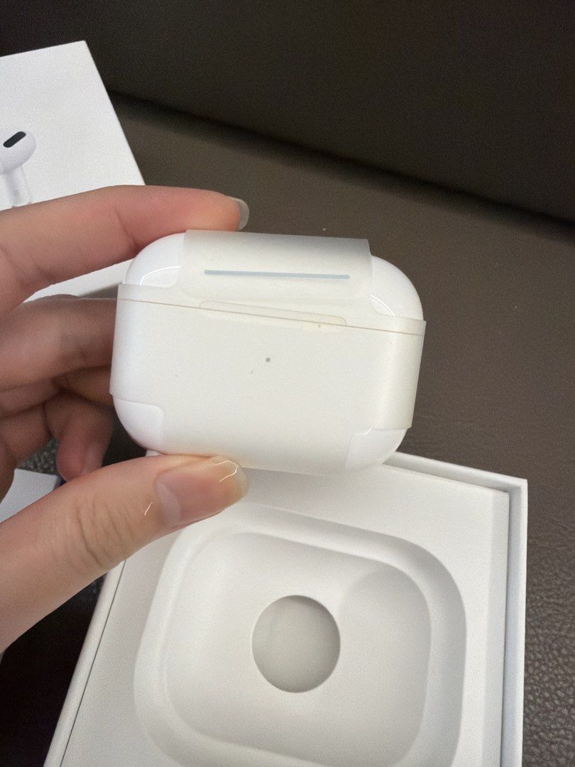Apple AirPods Pro439446279197173761
