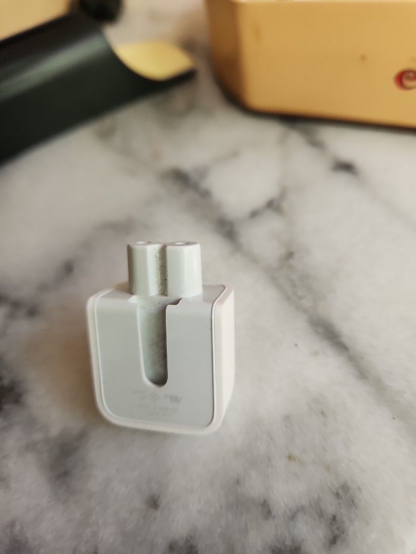 Apple Wall Adapter Plug441435094694635522