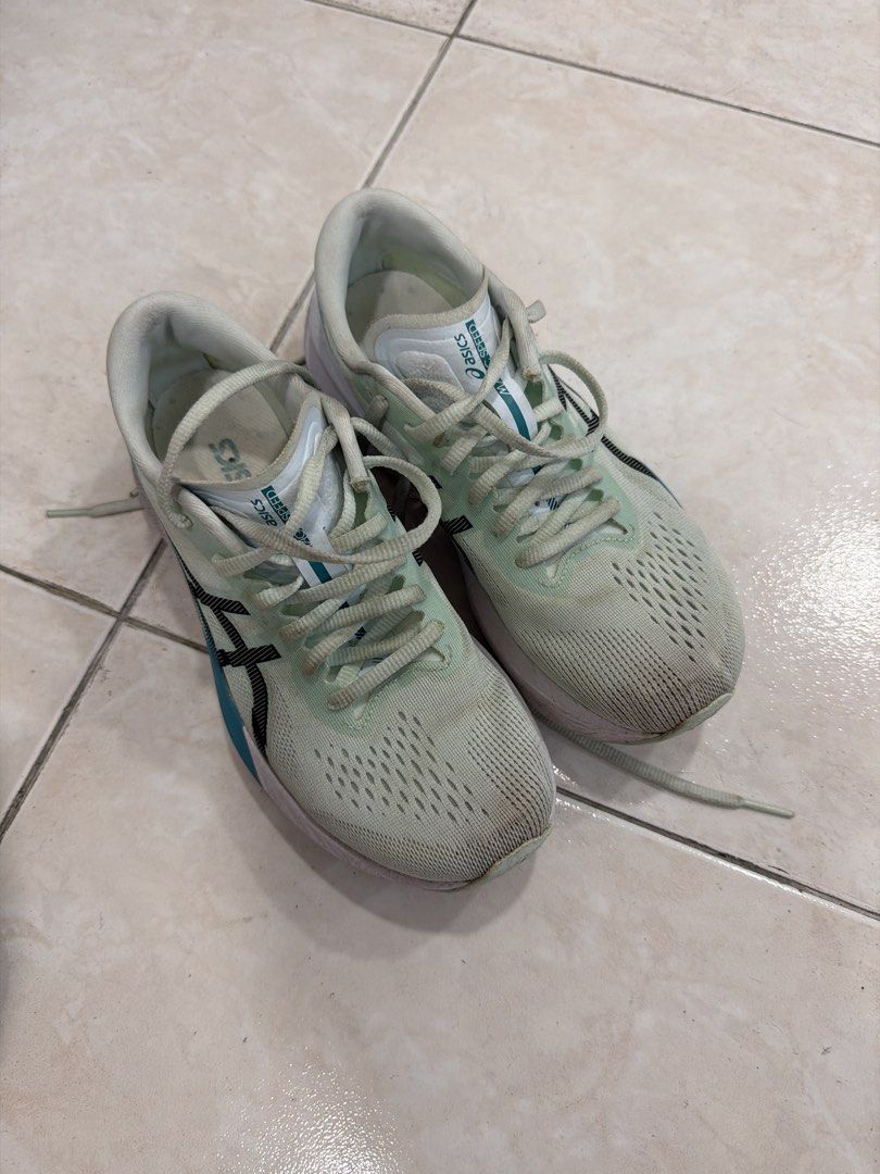 Asics Magic Speed Running Shoes - US 7 (Category: Sneakers) located in Singapore. Submitted by ellie1114 (Listing ID 1434426384, Image 2). Description: Magic Speed 4 Women US 7 Self collect 730527.