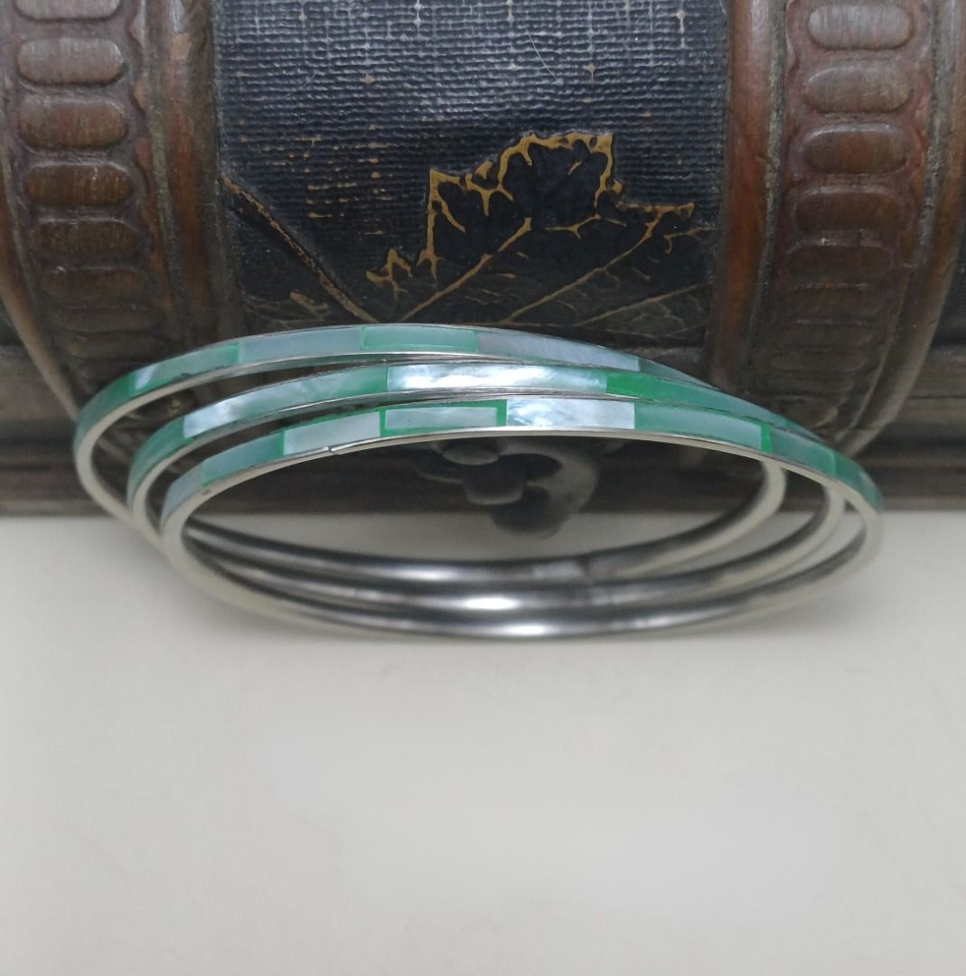 Bangle Set 94 (Category: Bracelets) located in Cebu City. Submitted by tea_pr (Listing ID 1434398250, Image 1). Description: 1 set available Circumference: 19.5 cm (approx.) RFS: Decluttering Delivery/shipping fee to be shouldered by buyer. Modes of payment: Gcash, PayPal, or online bank transfer.