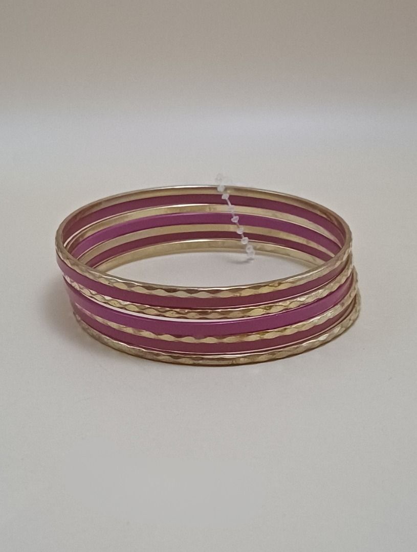 Bangle Set 96 (Category: Bracelets) located in Cebu City. Submitted by tea_pr (Listing ID 1434402462, Image 2). Description: 1 set available Circumference: 21 cm (approx.) RFS: Decluttering Delivery/shipping fee to be shouldered by buyer. Modes of payment: Gcash, PayPal, or online bank transfer.