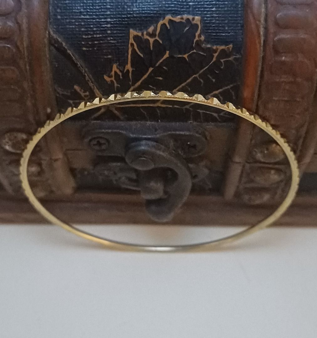 Bangle Set 97 (Category: Bracelets) located in Cebu City. Submitted by tea_pr (Listing ID 1434404457, Image 3). Description: 1 set available Circumference: 19.5 cm (approx.) RFS: Decluttering Delivery/shipping fee to be shouldered by buyer. Modes of payment: Gcash, PayPal, or online bank transfer.
