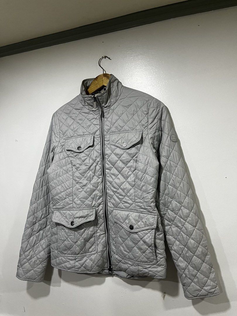Barbour - Barbour Formby | Lightweight Quilted Jacket (Category: Coats, Jackets and Outerwear) located in Taguig. Submitted by shhhhselection (Listing ID 1434578312, Image 2). Description: WTS “Barbour Formby | Lightweight Quilted Jacket” Authentic UK 10 | US 6 | S-M Width - 19” Length - 26” Excellent Condition Need Wash 1498 Pesos Only! 📍Taguig City.