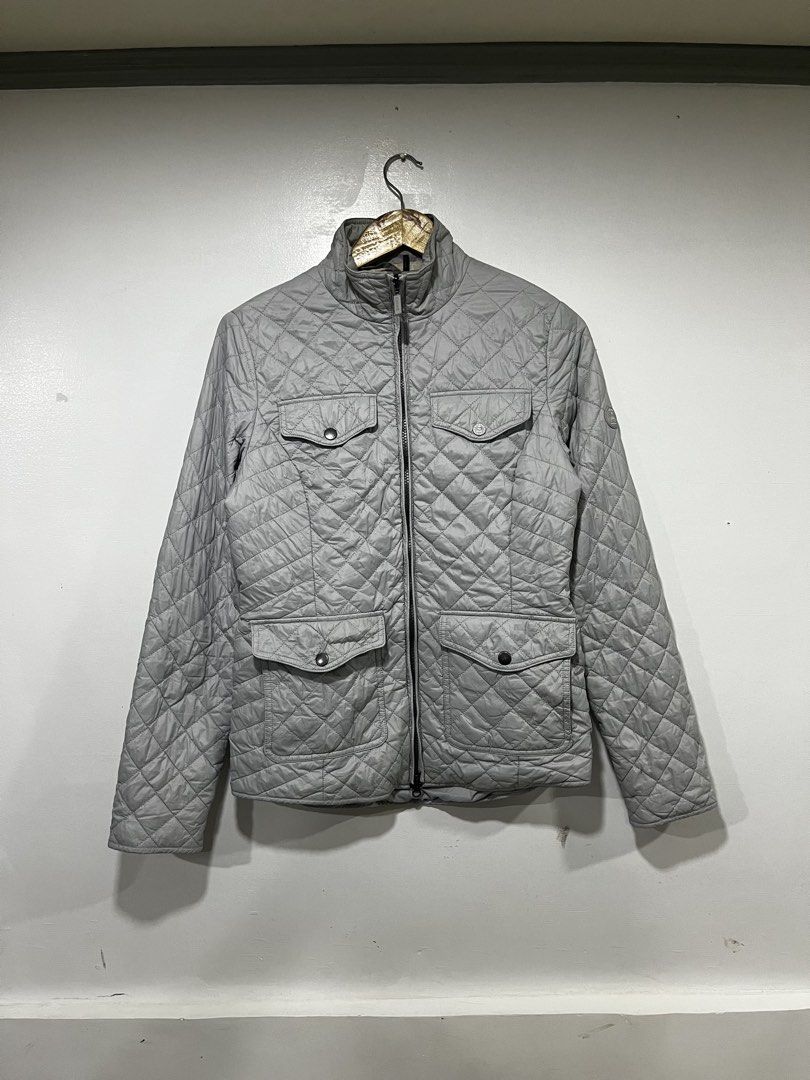 Barbour - Barbour Formby | Lightweight Quilted Jacket (Category: Coats, Jackets and Outerwear) located in Taguig. Submitted by shhhhselection (Listing ID 1434578312, Image 1). Description: WTS “Barbour Formby | Lightweight Quilted Jacket” Authentic UK 10 | US 6 | S-M Width - 19” Length - 26” Excellent Condition Need Wash 1498 Pesos Only! 📍Taguig City.